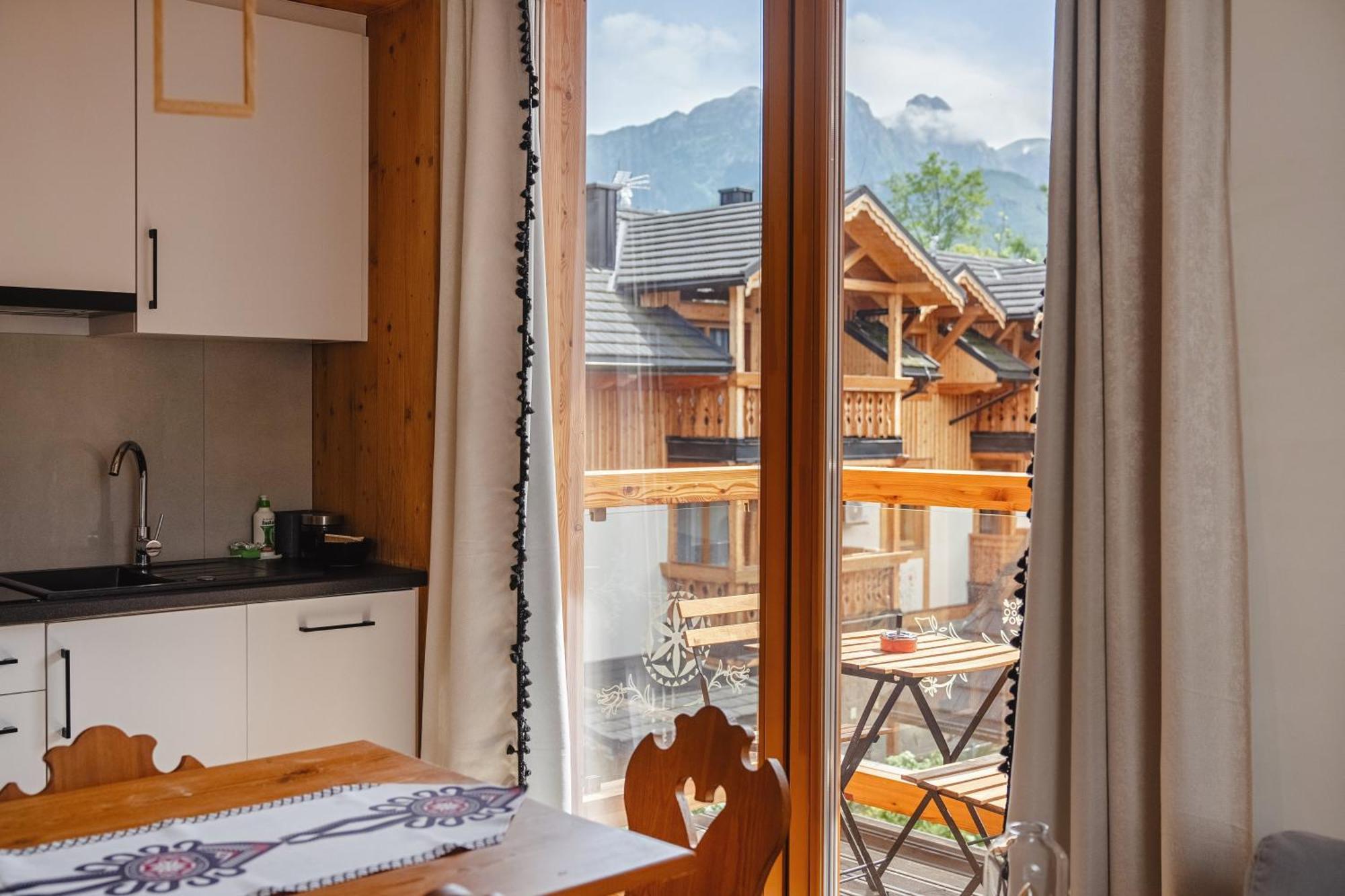 Mountain Shelter Apartments Закопане Стая снимка